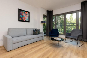 Apartment Avenue Solidarnosci on Wola by Noclegi Renters